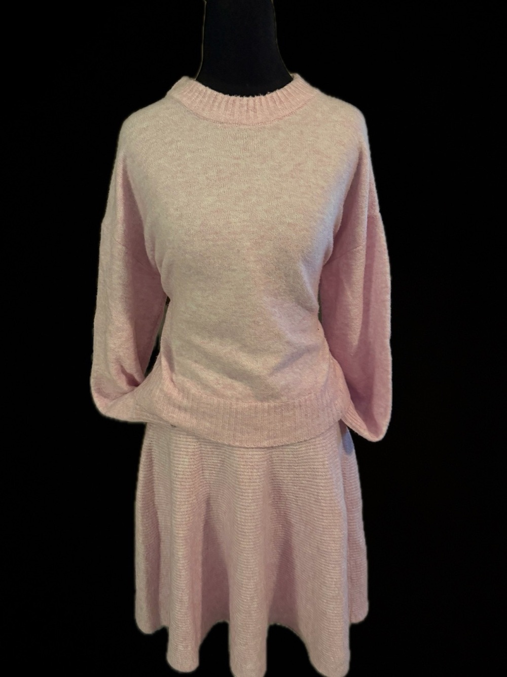 Light Pink Women's Knit Skirt Set - Cozy Two-Piece Outfit